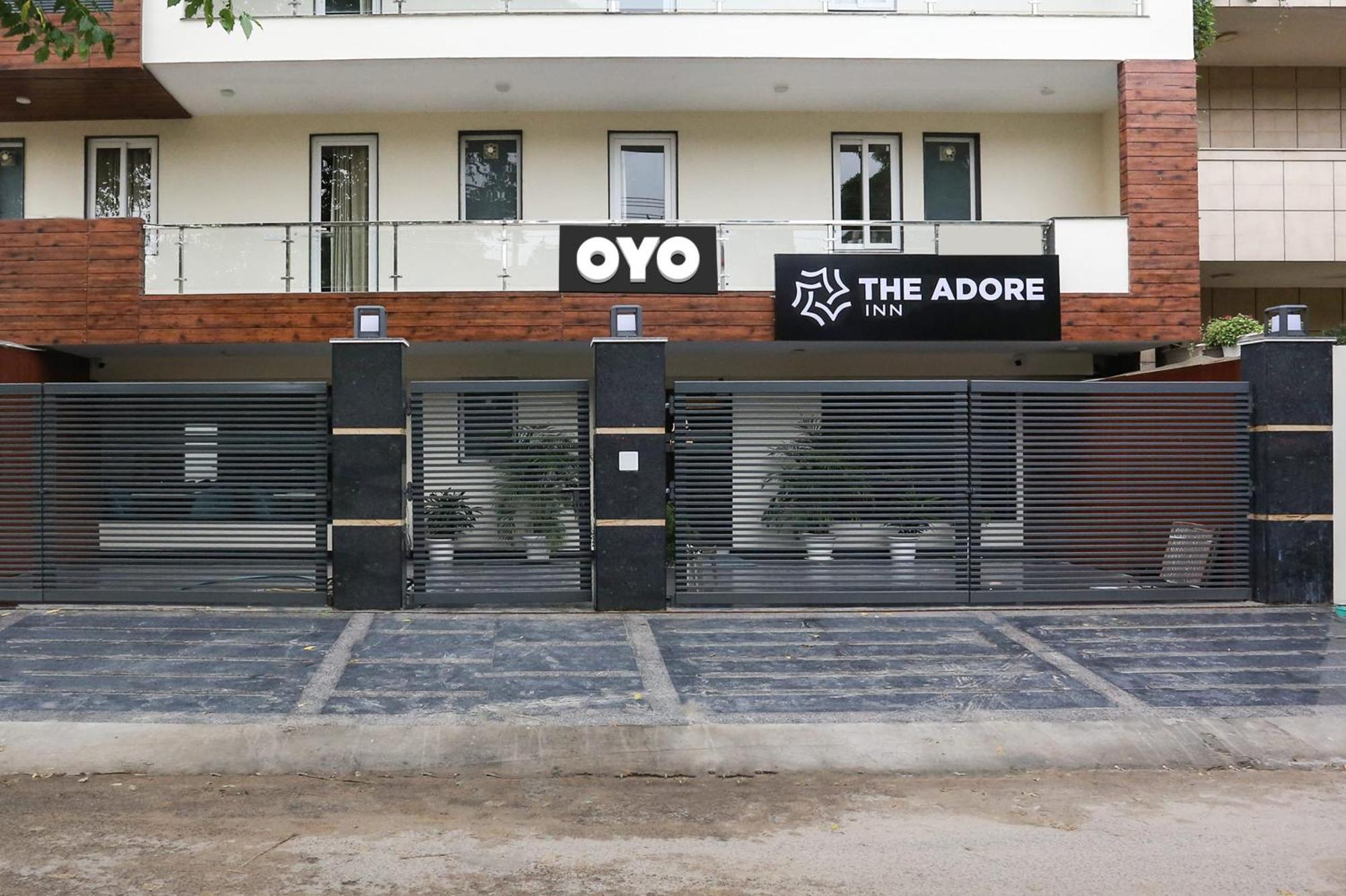 Townhouse The Adore Inn 구르가온 외부 사진